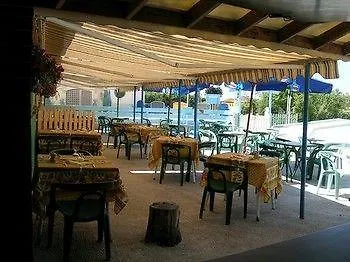 Hotel Hôtel Relais Du Soleil à Chabeuil