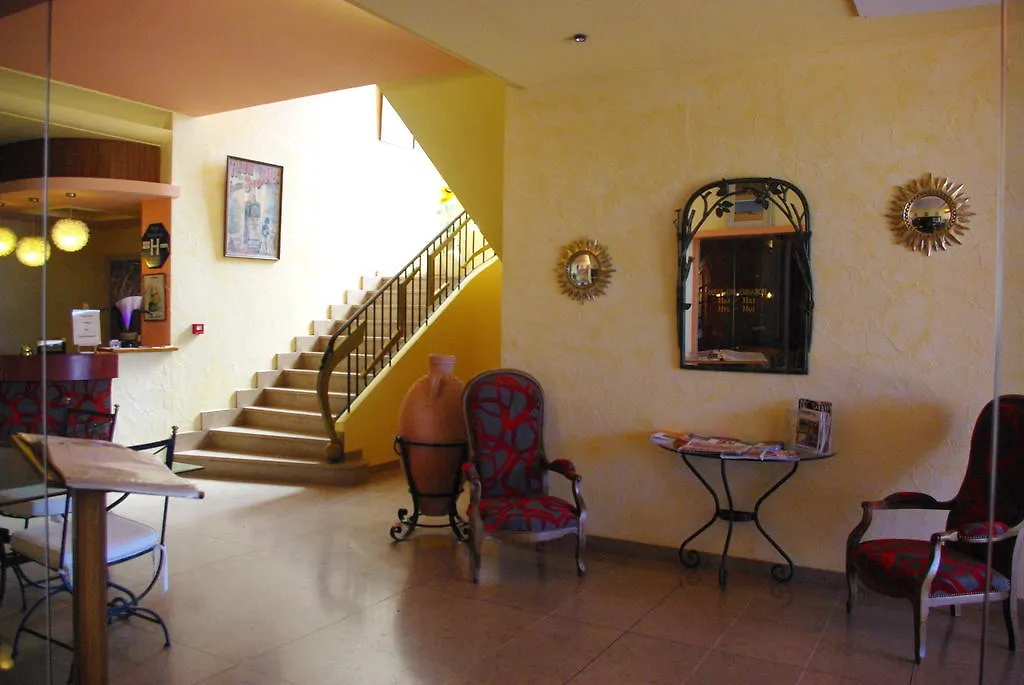 Hotel Hôtel Relais Du Soleil à Chabeuil